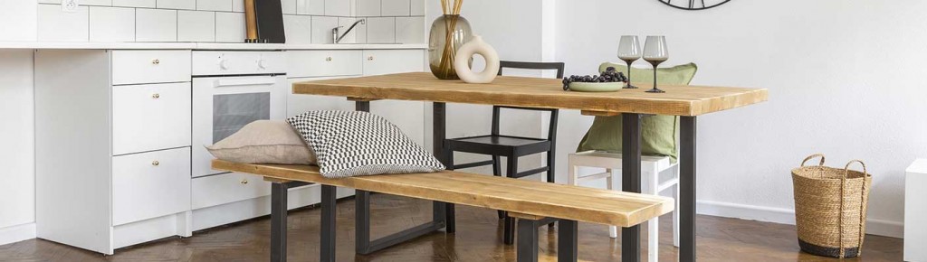 Choosing a wooden table for your dining room